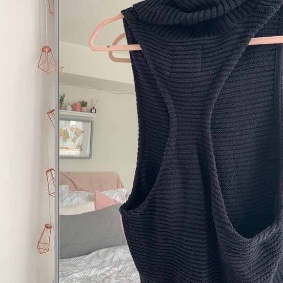 Tank top turtle - Picture 4 of 4